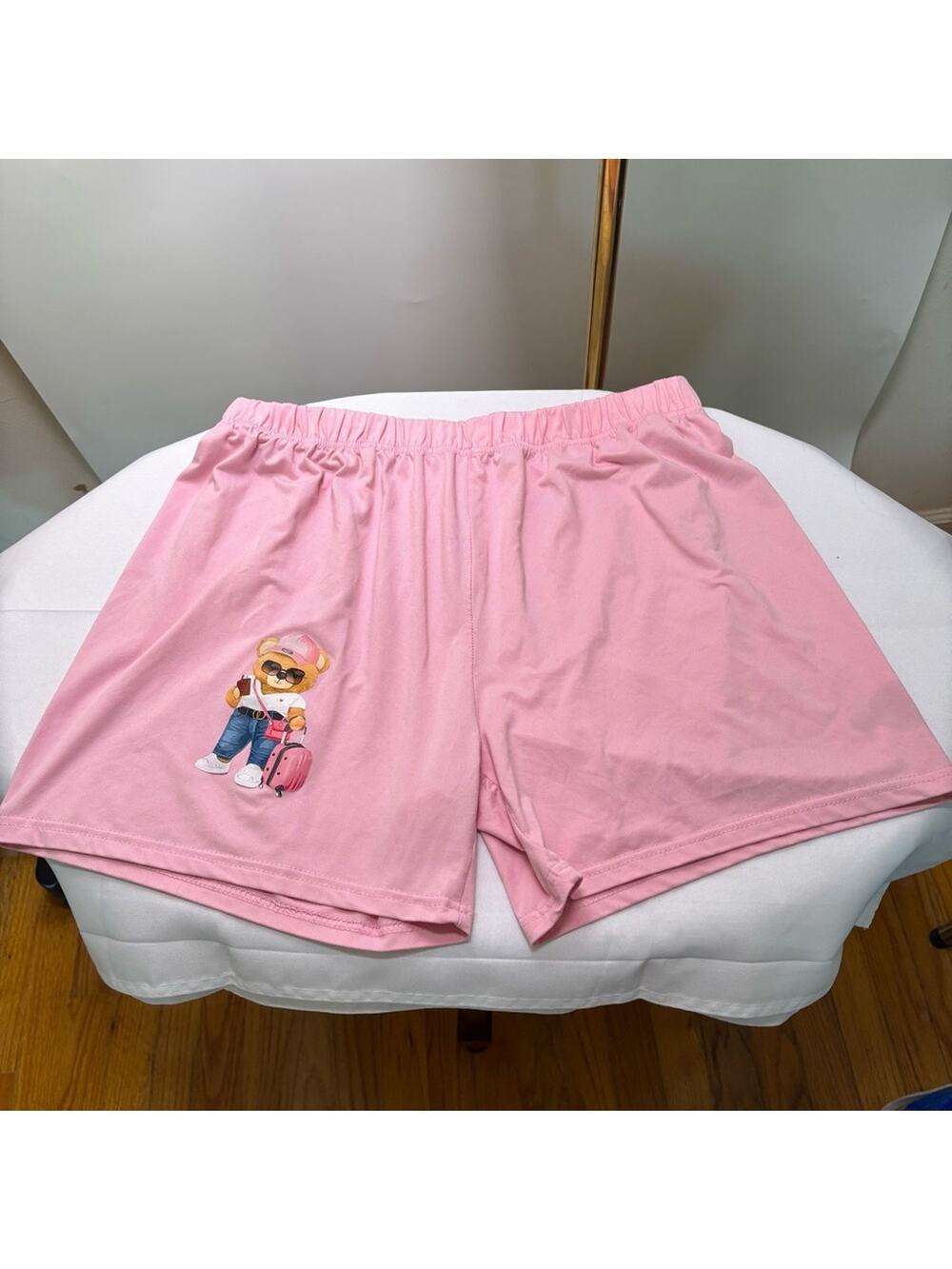 Pink Women's Shorts with Graphic Design Size 3XL
